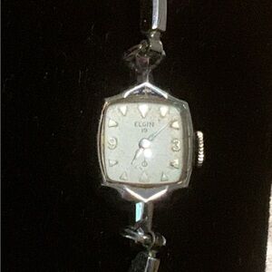 Vintage Lady Elgin Ladies Wrist Watch, 19 Jewels 10K RGP Bezel